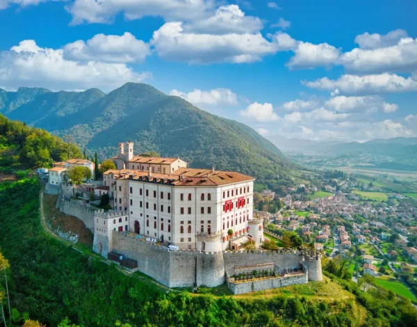 Receiving Categoria dell'elenco Hotel Castel Brando