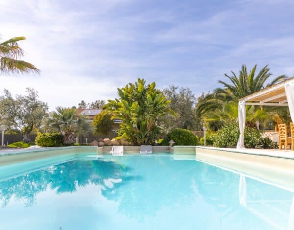 Receiving Categoria dell'elenco Villa Rivì pool wedding yesiwant