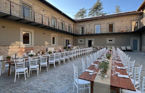 Hemanaire wedding dinner show Gallery 2